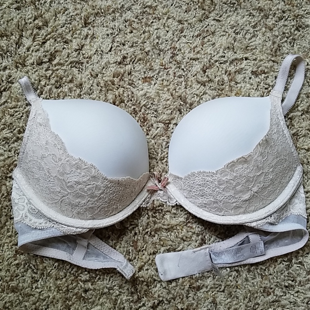 Victoria's Secret plunge push-up